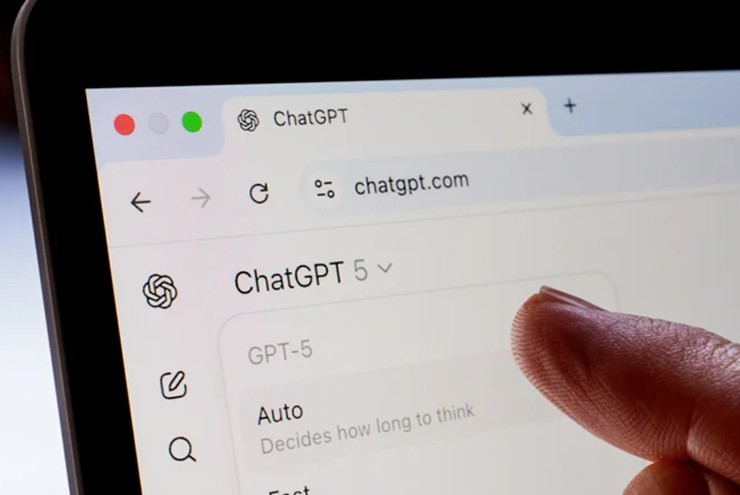 ChatGPT và Gemini trở thành nguồn điều hướng lưu lượng truy cập mới trên Google Analytics